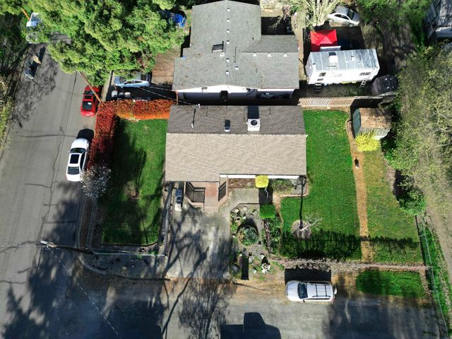 22 SW Elm Street, Grants Pass, OR 97526