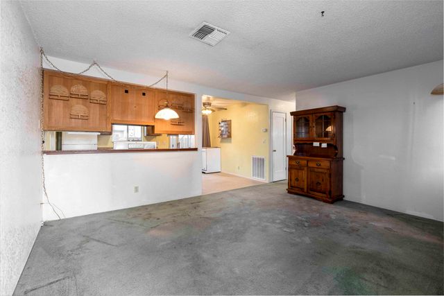 22 SW Elm Street, Grants Pass, OR 97526