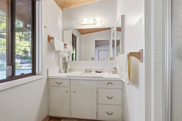 110 Maywood Drive, Boulder Creek, CA 95006