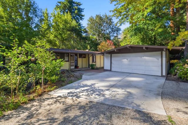 110 Maywood Drive, Boulder Creek, CA 95006