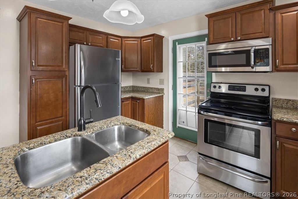 812 N Jackson Street, Raeford, NC 28376 — photo 14