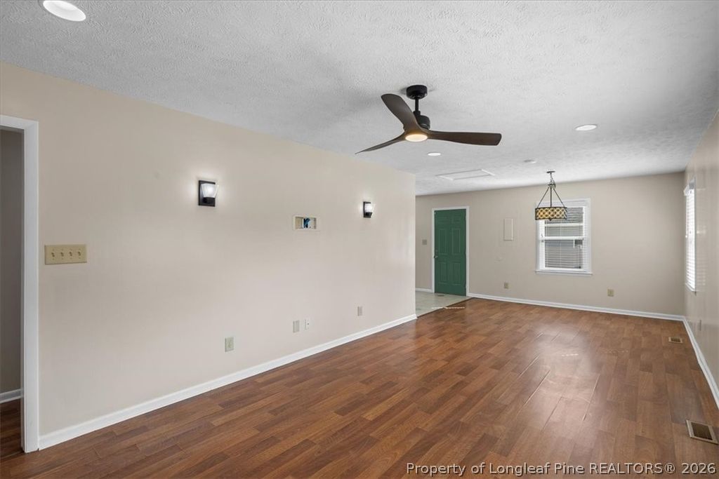 812 N Jackson Street, Raeford, NC 28376 — photo 7