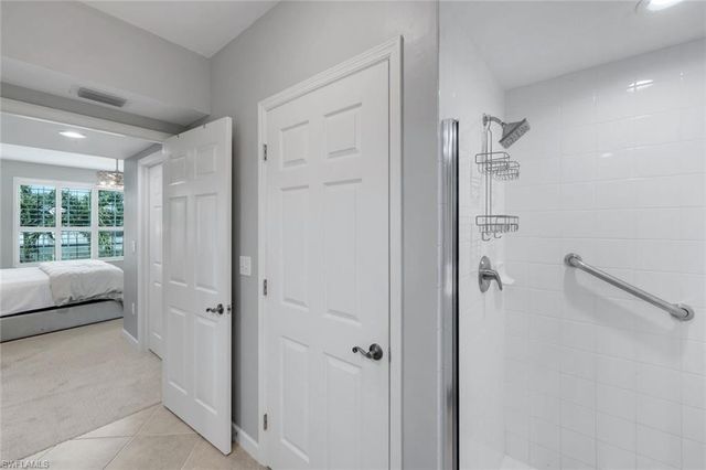 325 Dunes BLVD 204, Naples, FL 34110