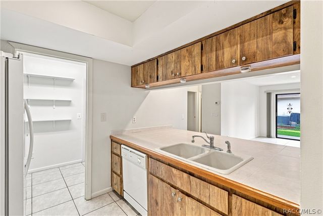 83 Golfview Drive, Homosassa, FL 34446