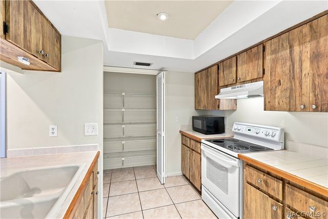 83 Golfview Drive, Homosassa, FL 34446