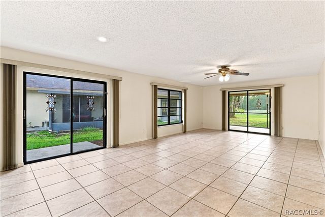 83 Golfview Drive, Homosassa, FL 34446