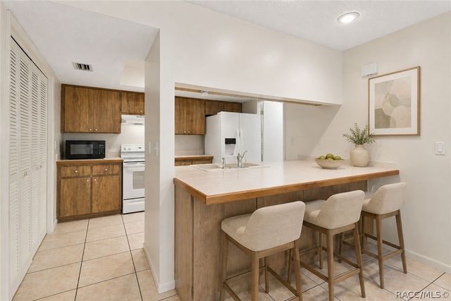 83 Golfview Drive, Homosassa, FL 34446