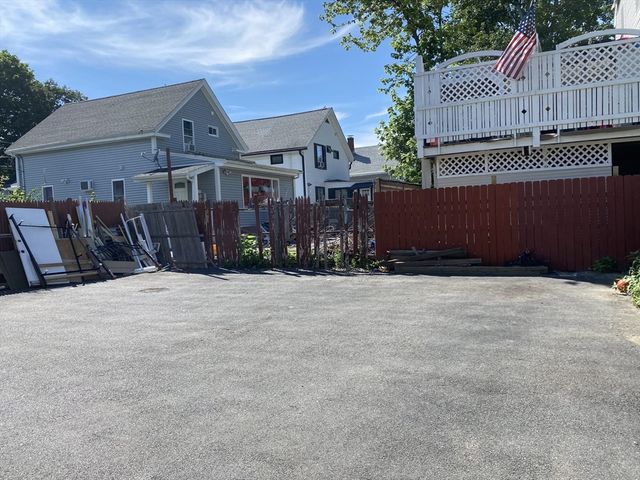 111 Brookline Street 2, Lynn, MA 01902