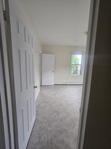 111 Brookline Street 2, Lynn, MA 01902