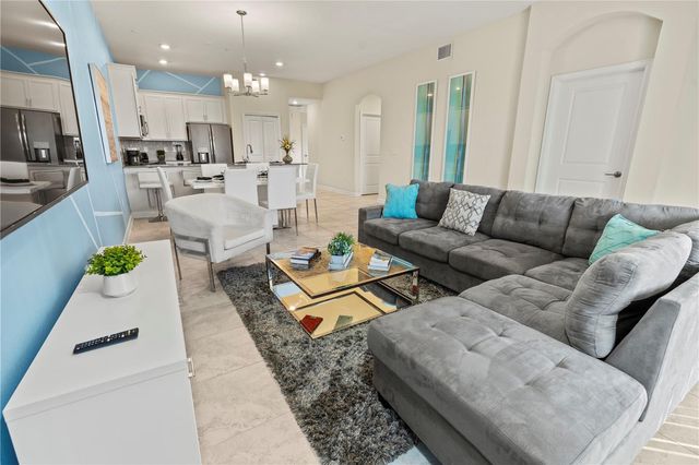 581 OCEAN COURSE AVENUE 581, Davenport, FL 33896