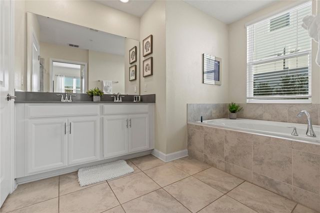 581 OCEAN COURSE AVENUE 581, Davenport, FL 33896