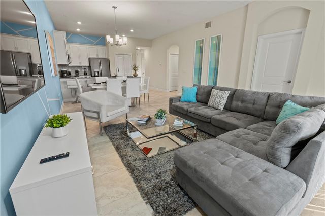 581 OCEAN COURSE AVENUE 581, Davenport, FL 33896