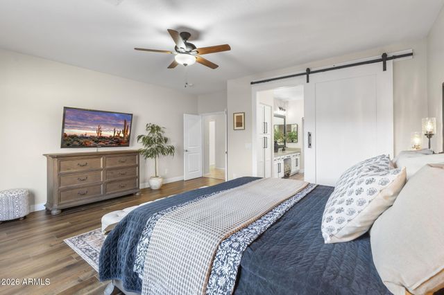 10419 E HELM Drive, Scottsdale, AZ 85255