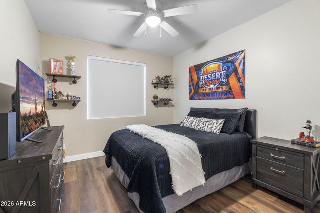 10419 E HELM Drive, Scottsdale, AZ 85255