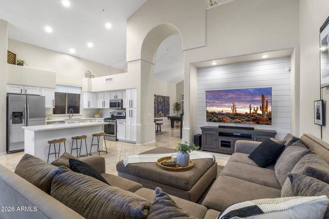 10419 E HELM Drive, Scottsdale, AZ 85255