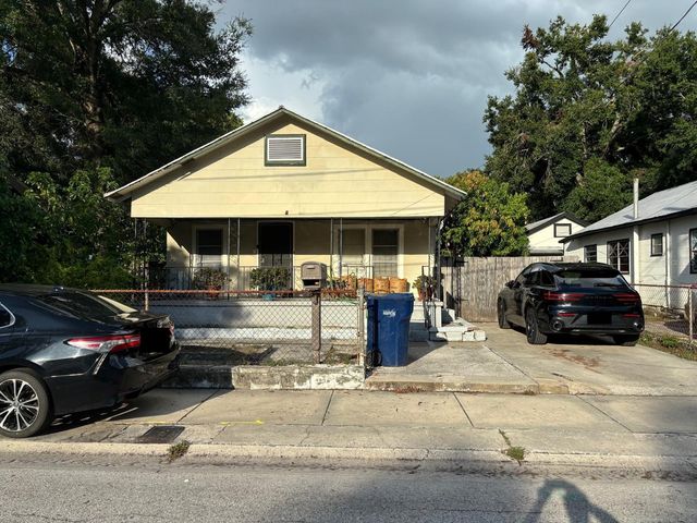 2909 N 11TH STREET, Tampa, FL 33605