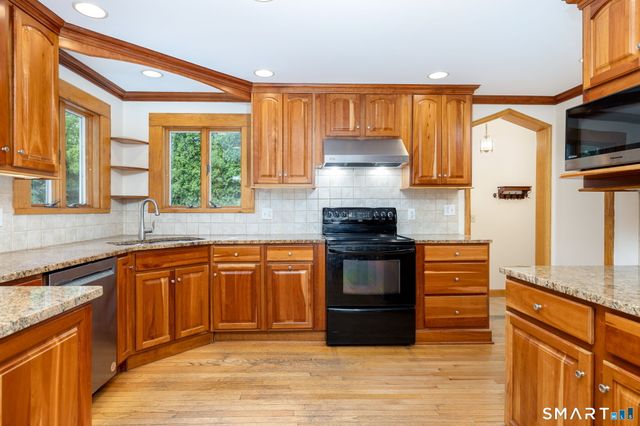 486 North Street, Plymouth, CT 06786