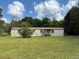 1328 Tidmore Bend Road, Gadsden, AL 35901