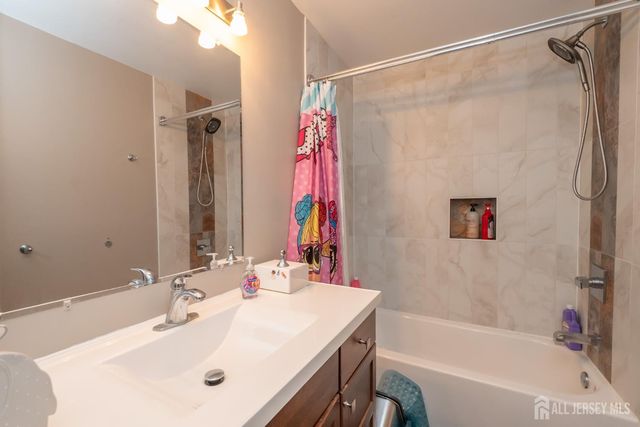 23 Borelle Square, Sayreville, NJ 08859