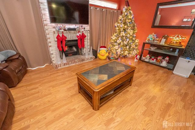 23 Borelle Square, Sayreville, NJ 08859