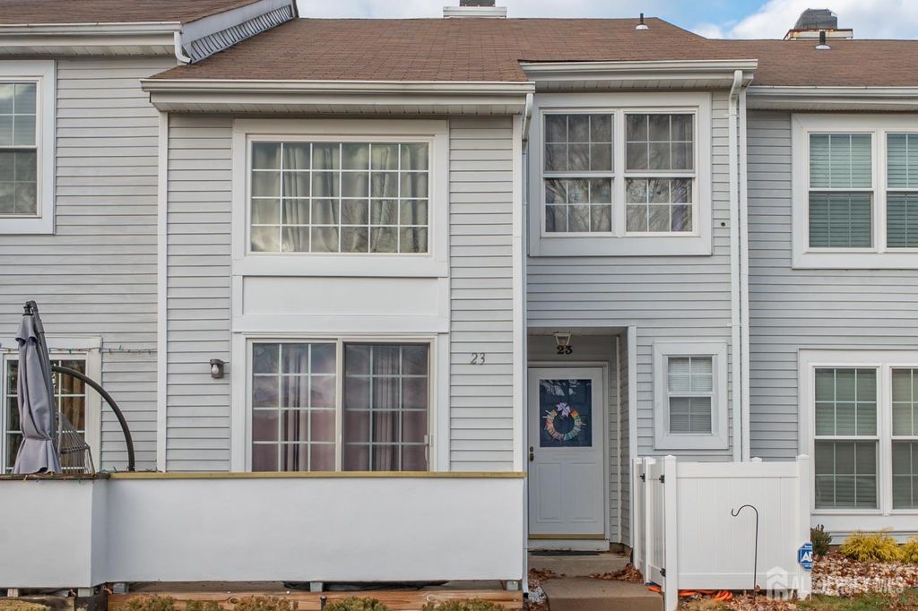 23 Borelle Square, Sayreville, NJ 08859