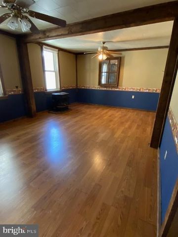 14074 2ND ST, Mt Union, PA 17066