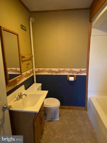 14074 2ND ST, Mt Union, PA 17066