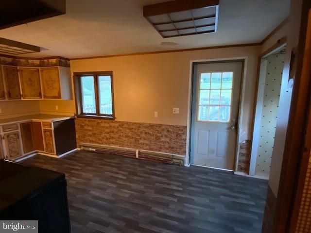 14074 2ND ST, Mt Union, PA 17066