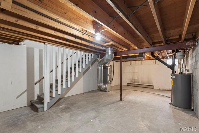 10587 Carroll Wood Way, Unincorporated, MO 63128