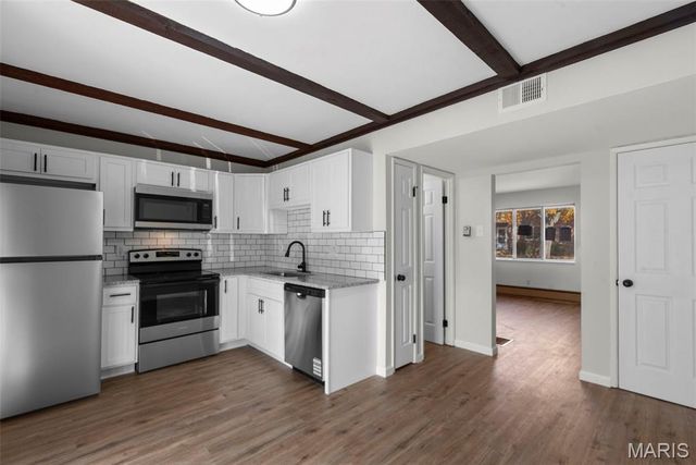 10587 Carroll Wood Way, Unincorporated, MO 63128