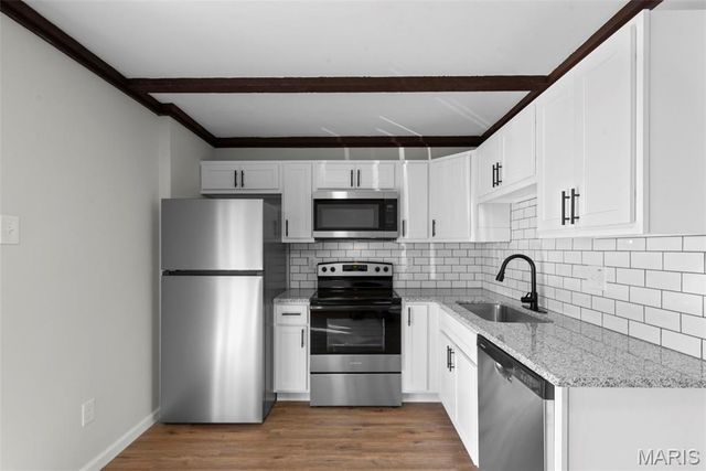 10587 Carroll Wood Way, Unincorporated, MO 63128