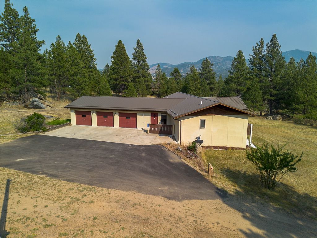 2600 Shaman Drive, Helena, MT 59601 photo 2