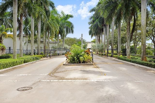 3656 NE 3rd Ct, Homestead, FL 33033