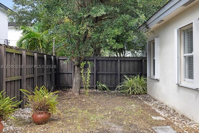3656 NE 3rd Ct, Homestead, FL 33033
