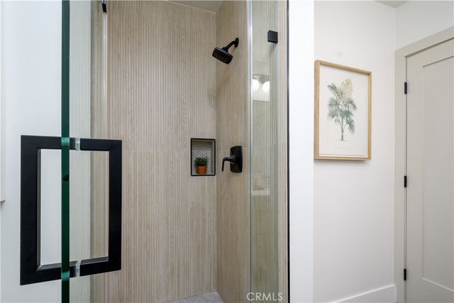 223 Howland Canal, Venice, CA 90291