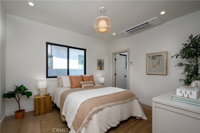 223 Howland Canal, Venice, CA 90291
