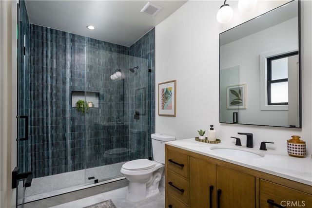 223 Howland Canal, Venice, CA 90291