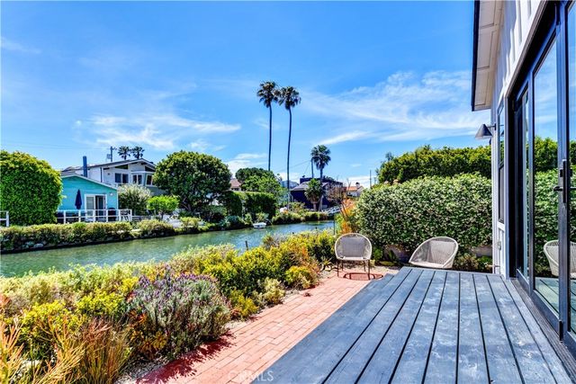 223 Howland Canal, Venice, CA 90291