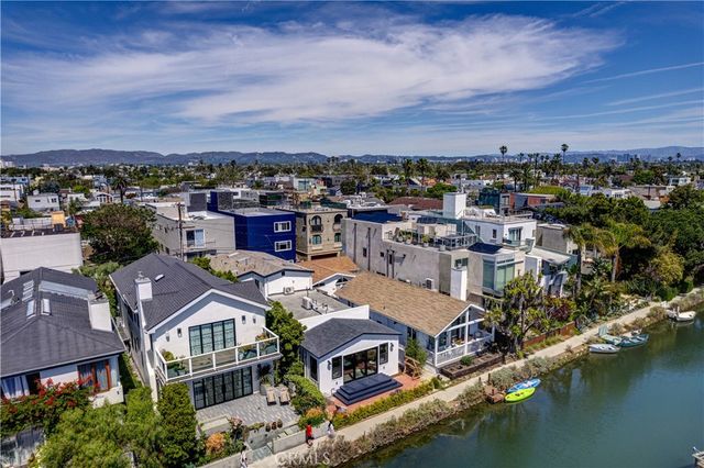 223 Howland Canal, Venice, CA 90291
