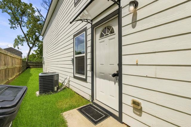8705 Bertwood Street A, Houston, TX 77016