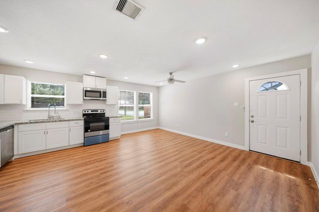 8705 Bertwood Street A, Houston, TX 77016