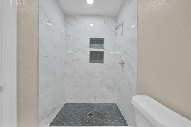 806 Moody Avenue, League City, TX 77573