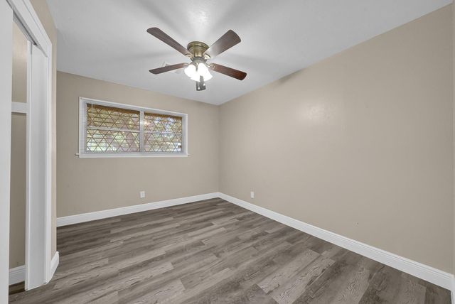 806 Moody Avenue, League City, TX 77573