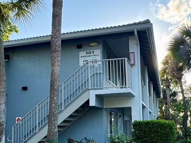 101 OYSTER BAY CIRCLE 210, Altamonte Springs, FL 32701