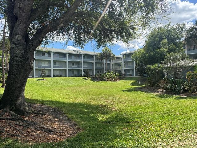 101 OYSTER BAY CIRCLE 210, Altamonte Springs, FL 32701