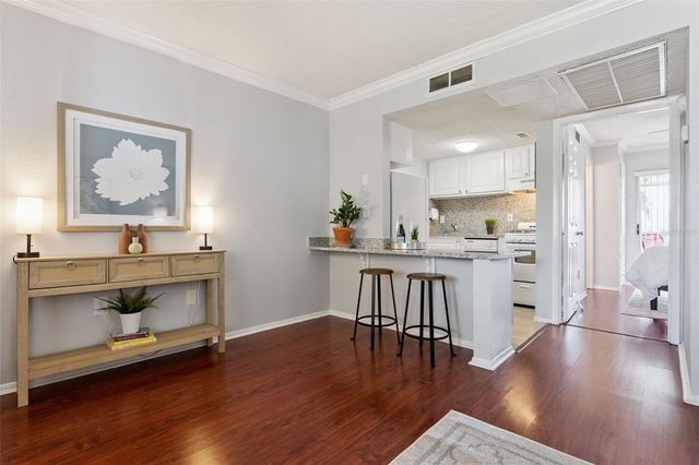 101 OYSTER BAY CIRCLE 210, Altamonte Springs, FL 32701