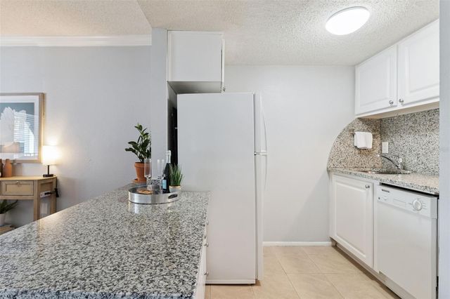 101 OYSTER BAY CIRCLE 210, Altamonte Springs, FL 32701