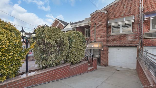 2546 Wilson Avenue, Bronx, NY 10469