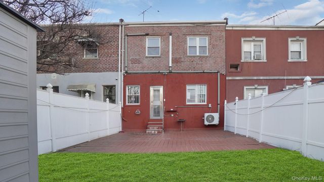 2546 Wilson Avenue, Bronx, NY 10469