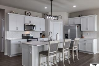 17525 Rose Lane Road, Omaha, NE 68136